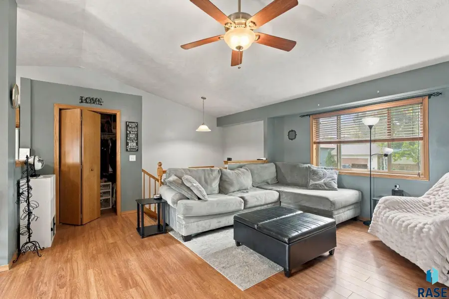 7813 W 44th St, Sioux Falls, SD 57106 - #3