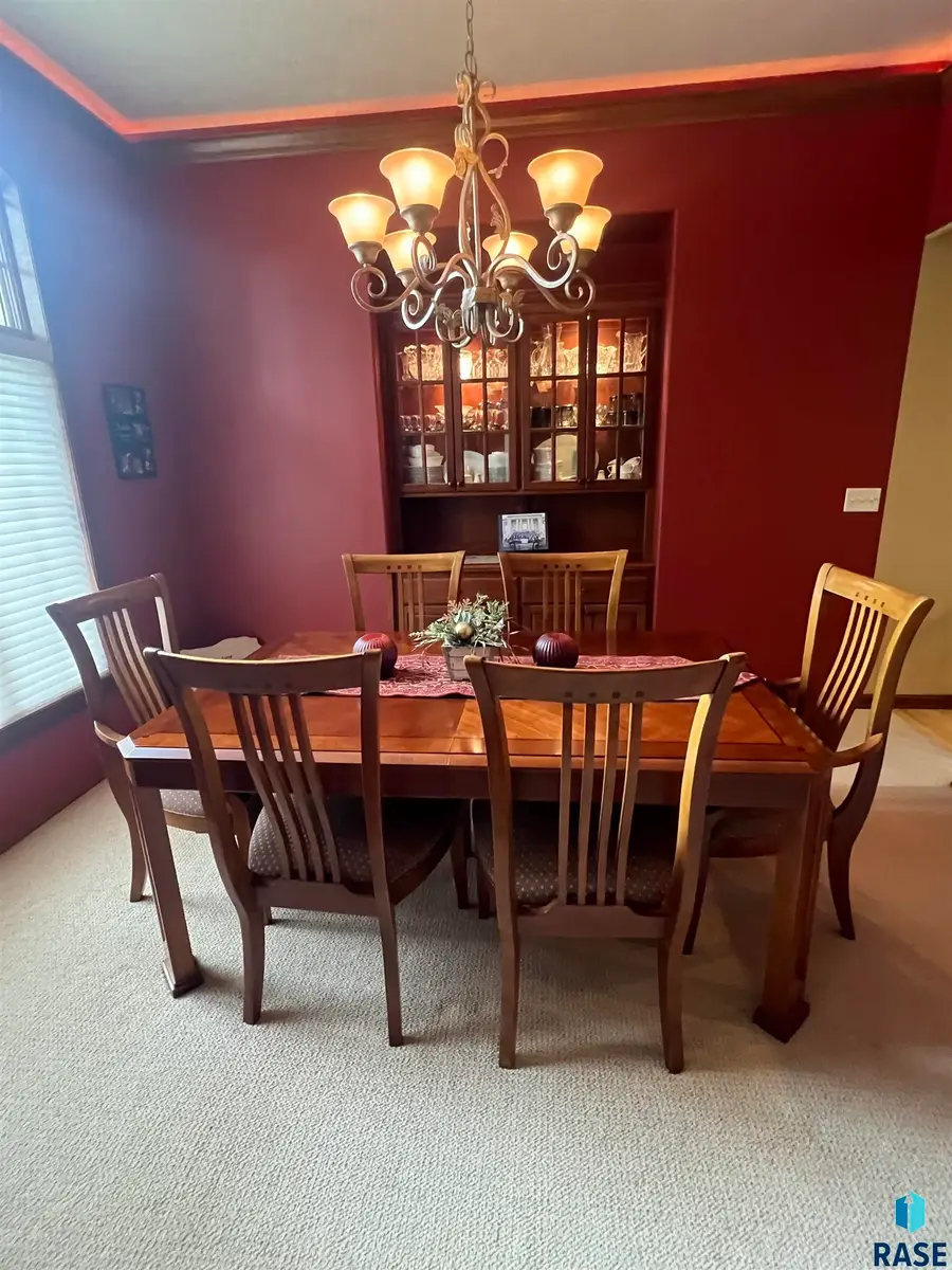 11 E Big Sky Pl, Sioux Falls, SD 57110 - #2