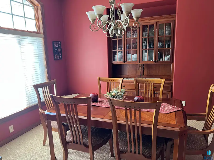 11 E Big Sky Pl, Sioux Falls, SD 57110 - #3