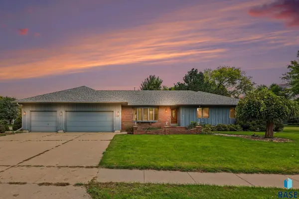 4300 S Fireside Ave, Sioux Falls, SD 57103