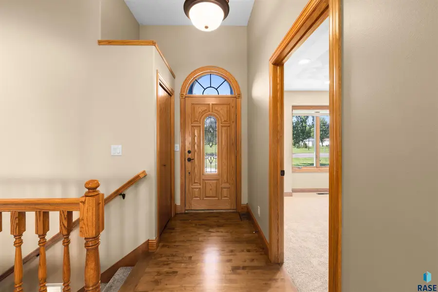 204 S Cherry Ave, Marion, SD 57043 - #3