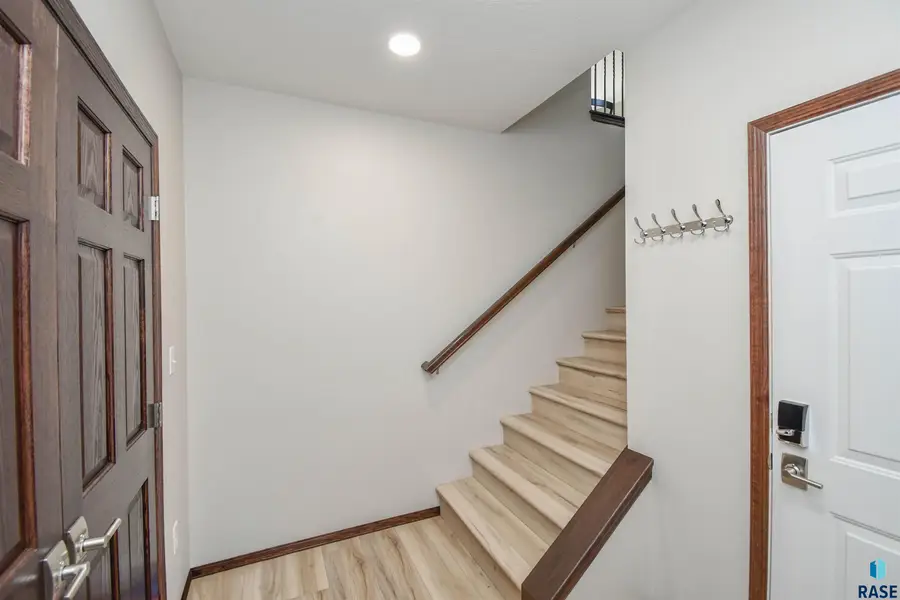8801 W 32nd St #5, Sioux Falls, SD 57106 - #3