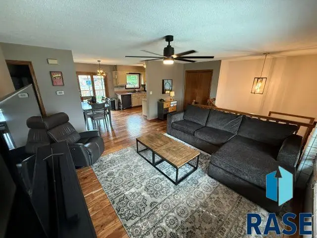 5816 W Nancy St, Sioux Falls, SD 57106 - #3