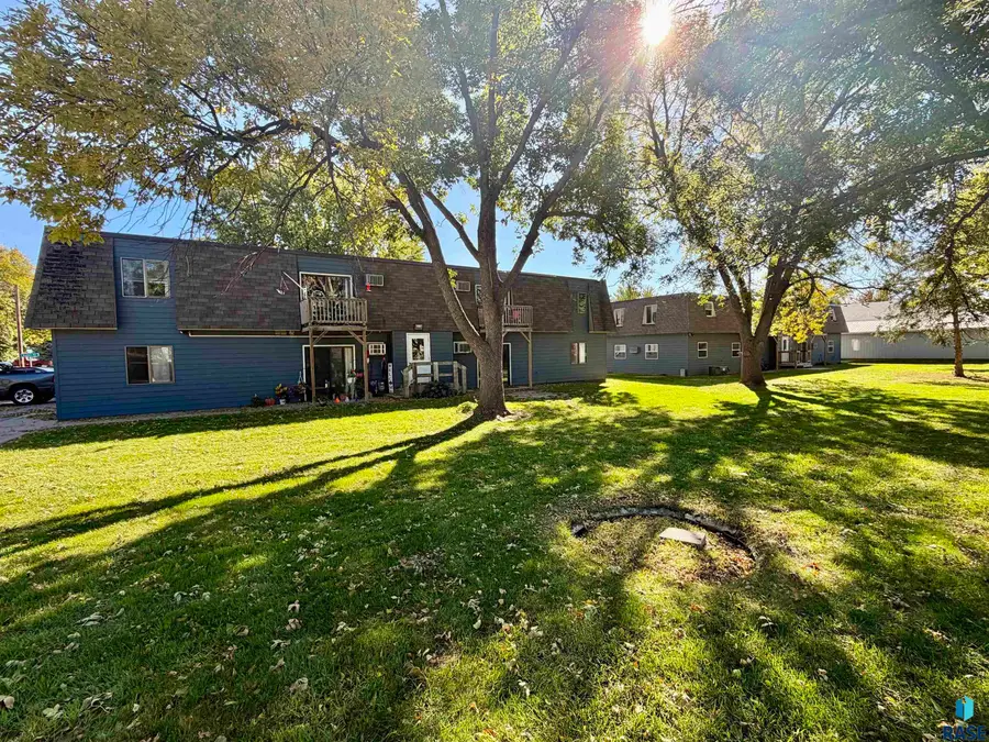 205 207 N Eastern Ave, Hartford, SD 57033 - #2