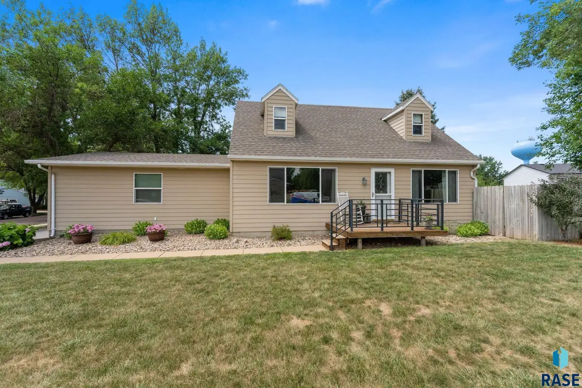 4516 E Belmont St, Sioux Falls, SD 57103 - #1