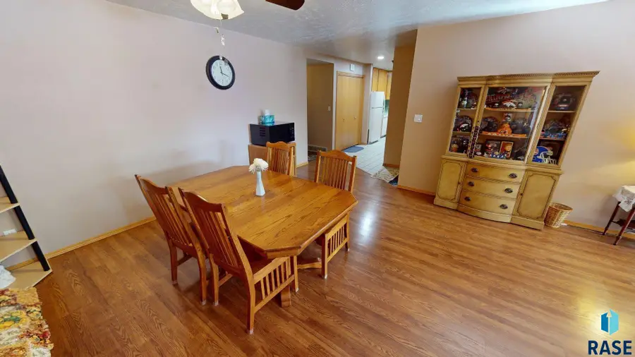 3308 W Norie Pl, Sioux Falls, SD 57106 - #3