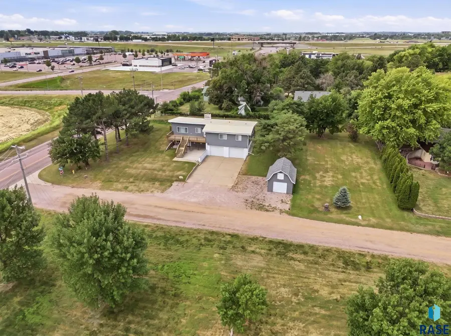 3901 N Longview Ave, Sioux Falls, SD 57107 - #2