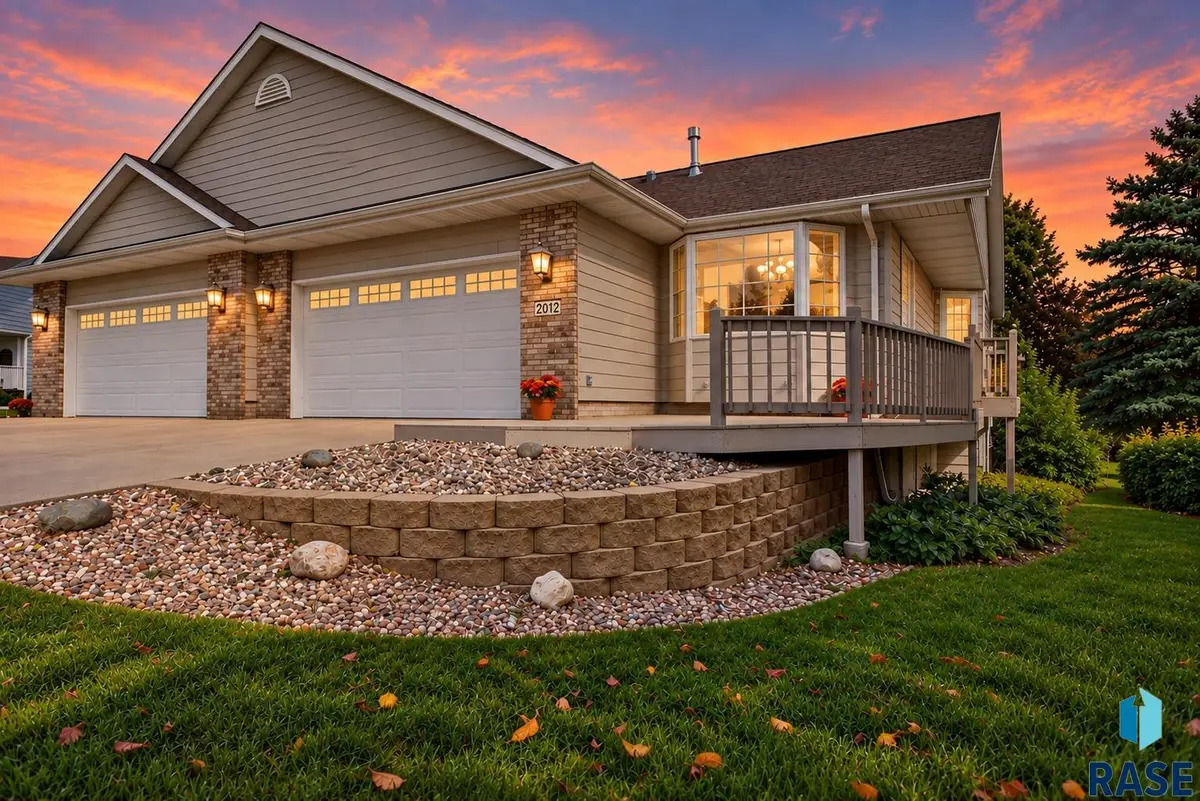 2012 S Leah Cir, Sioux Falls, SD 57106 - #1