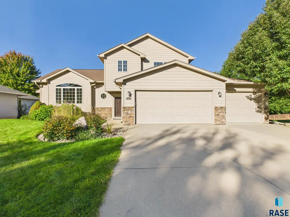 4048 S Tuscany Ct, Sioux Falls, SD 57103 - #1