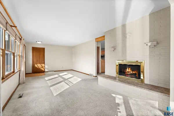 3112 S Jefferson Ave, Sioux Falls, SD 57105
