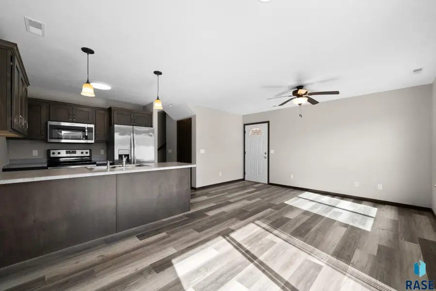 9509 W Gert St St, Sioux Falls, SD 57106 - #2