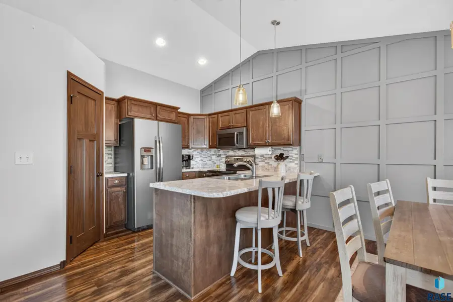 3816 S Sparta Ave, Sioux Falls, SD 57110 - #2