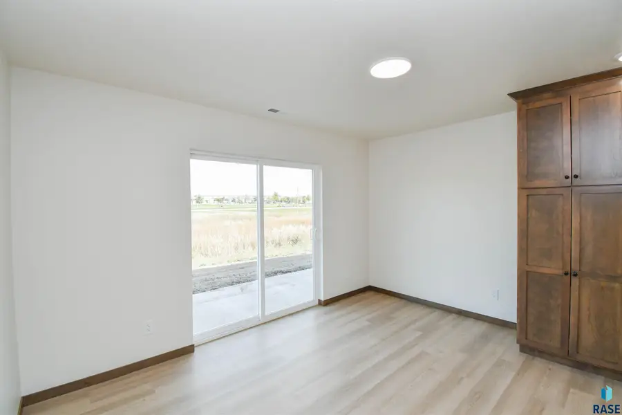 1820 S Daylight Dr, Sioux Falls, SD 57110 - #3