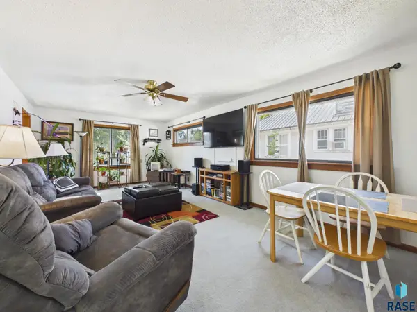 1006 W 5th St, Sioux Falls, SD 57104