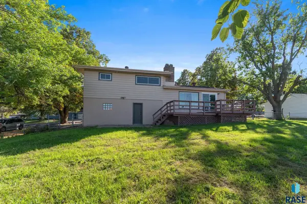 5108 W 34th St, Sioux Falls, SD 57106