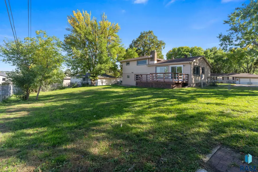 5108 W 34th St, Sioux Falls, SD 57106 - #2