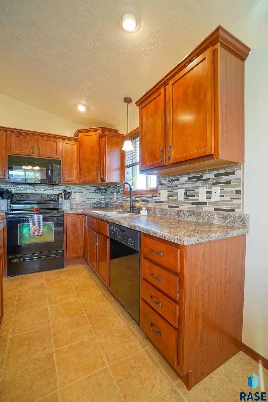 8801 W Stoney Creek St, Sioux Falls, SD 57106 - #3