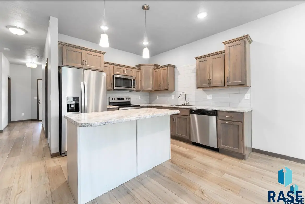 9229 W Laverne Wipf St, Sioux Falls, SD 57106 - #1