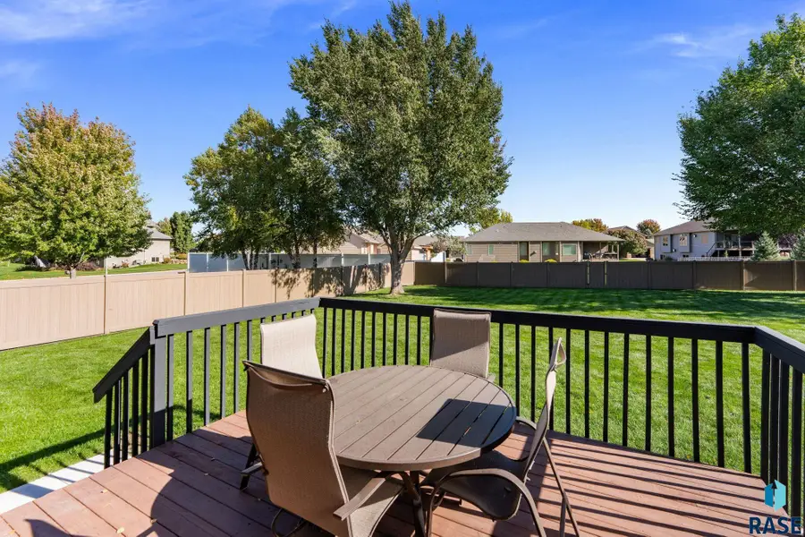 7404 S High Cross Trl, Sioux Falls, SD 57108 - #3