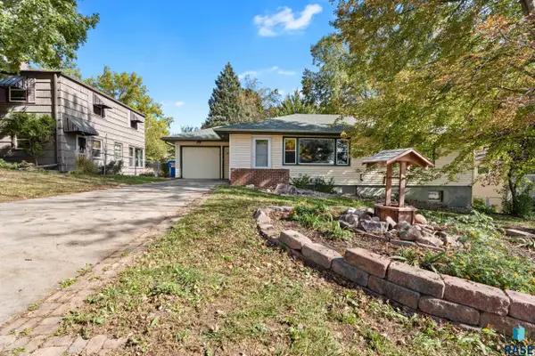 2616 S Center Ave, Sioux Falls, SD 57105