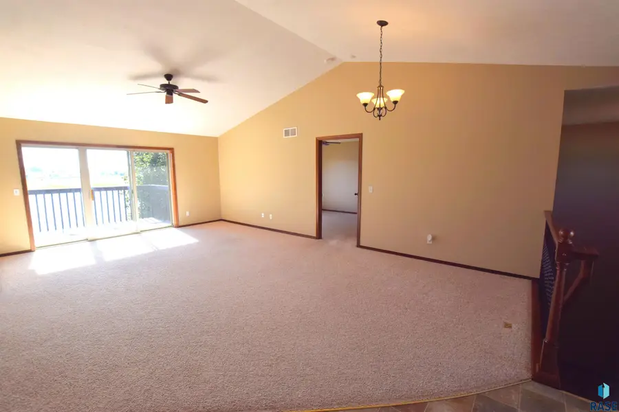 8901 W 32nd St #2, Sioux Falls, SD 57106 - #2