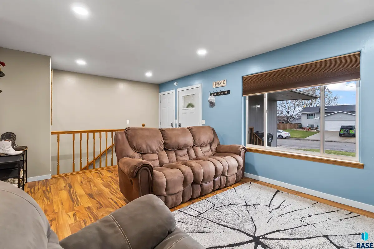 204 N Steven St, Worthing, SD 57077 - #1