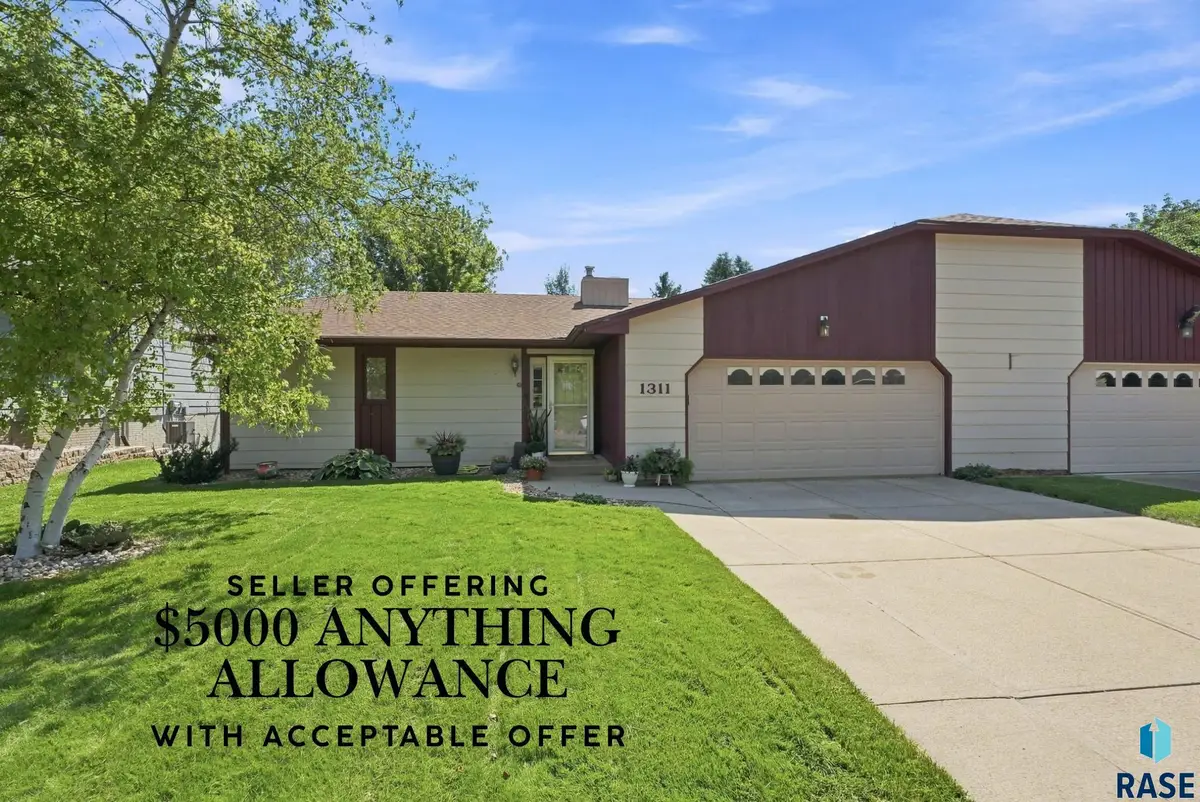 1311 E 54th St, Sioux Falls, SD 57103 - #1