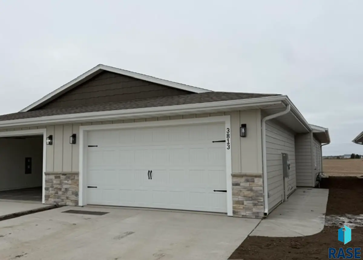 3813 S Joanne Ave, Sioux Falls, SD 57106 - #1