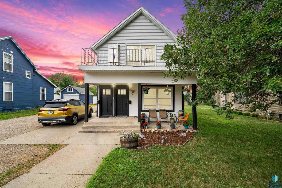 1509 S Duluth Ave, Sioux Falls, SD 57105 - #1