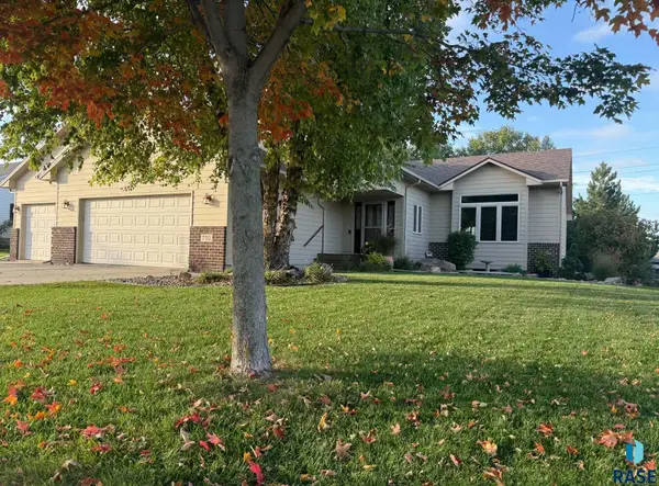 7712 W Justice St, Sioux Falls, SD 57106