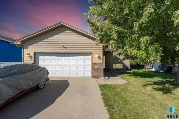 5632 W Mandy Ct, Sioux Falls, SD 57106