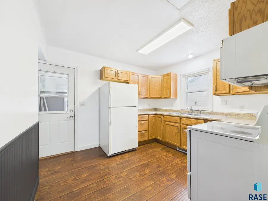201 N Chicago Ave, Sioux Falls, SD 57103 - #3