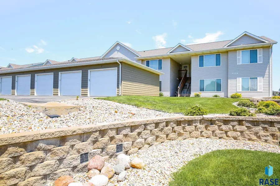 7109 W 56th St #27, Sioux Falls, SD 57106 - #2
