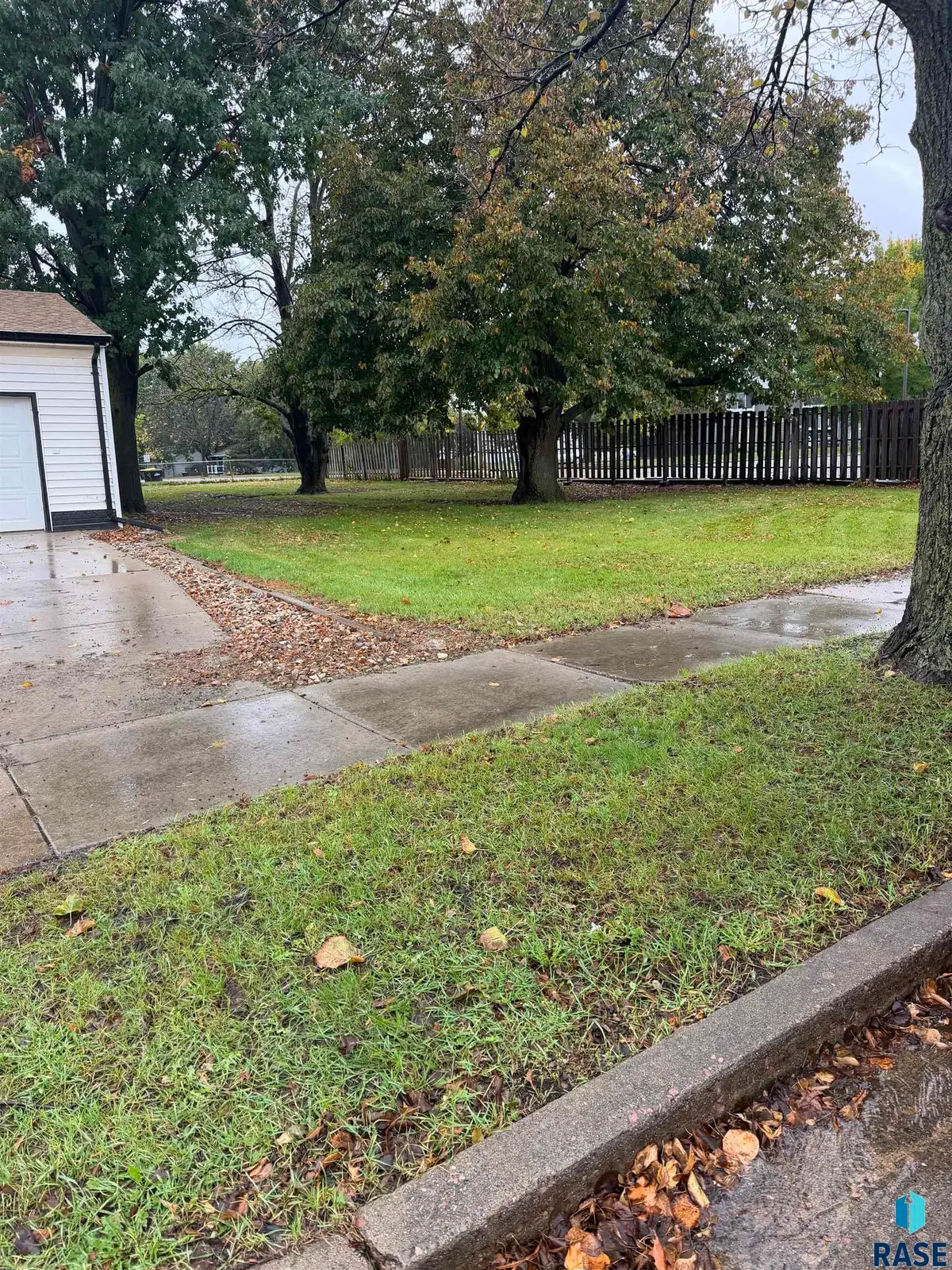 5909 W 41st St, Sioux Falls, SD 57106 - #1