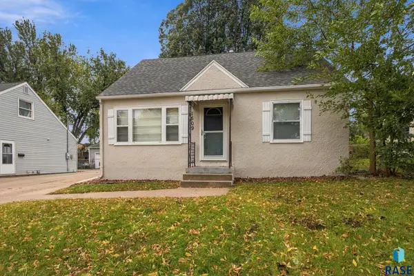 1509 E 25th St, Sioux Falls, SD 57105