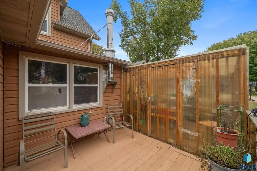 611 Fell St, Larchwood, IA 51241 - #3