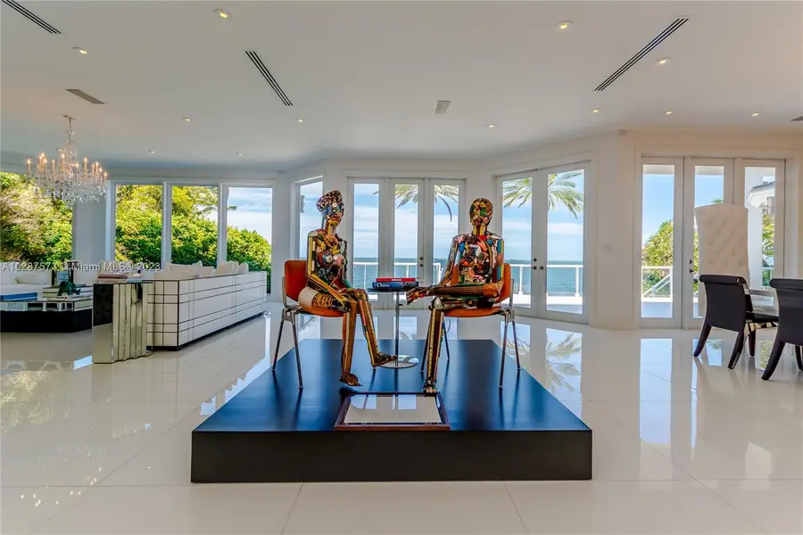 12 Tahiti Beach Island Rd, Coral Gables, FL 33143 - #3