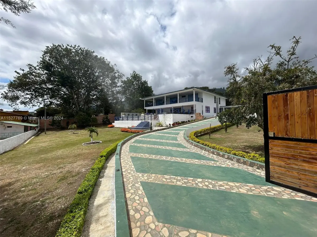 Darien Lago Calima El Darien, ,, FL 00000 - #1