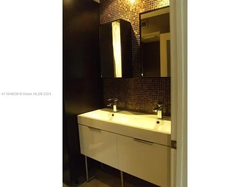 2642 NW 33rd St #1905, Oakland Park, FL 33309 - #3