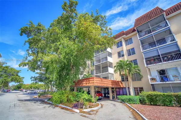 4160 Inverrary Dr #308, Lauderhill, FL 33319