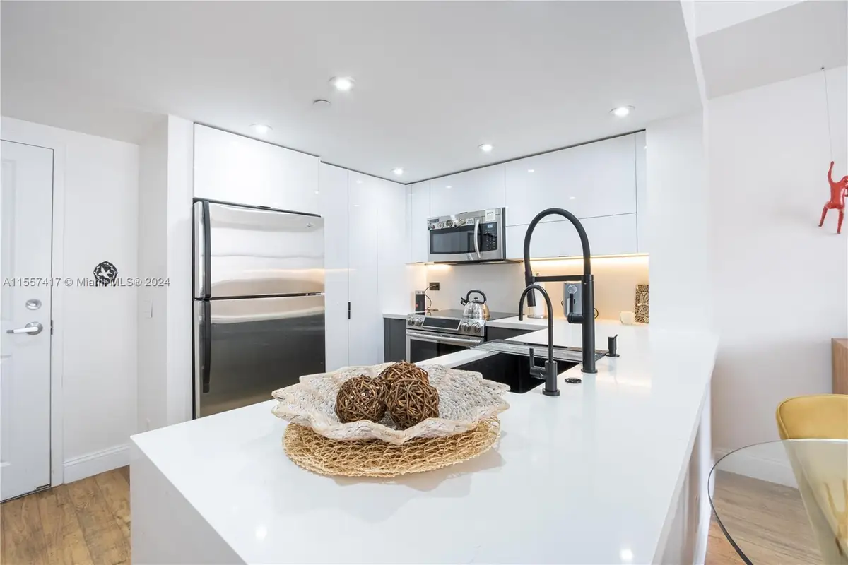 111 E Flagler St #708, Miami, FL 33131 - Image #1