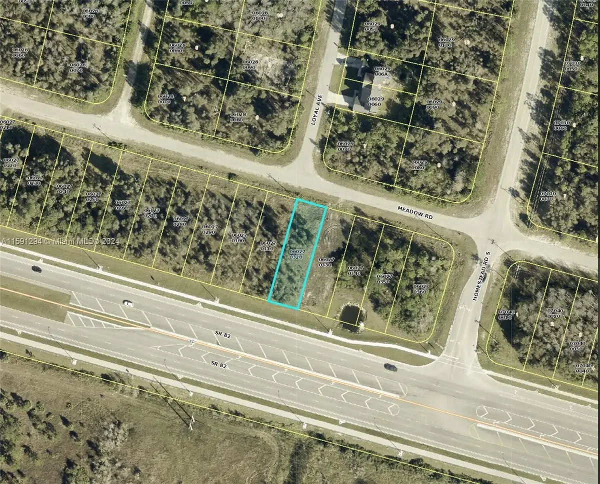 2662 Meadow Rd, Lehigh Acres, FL 33974 - #1