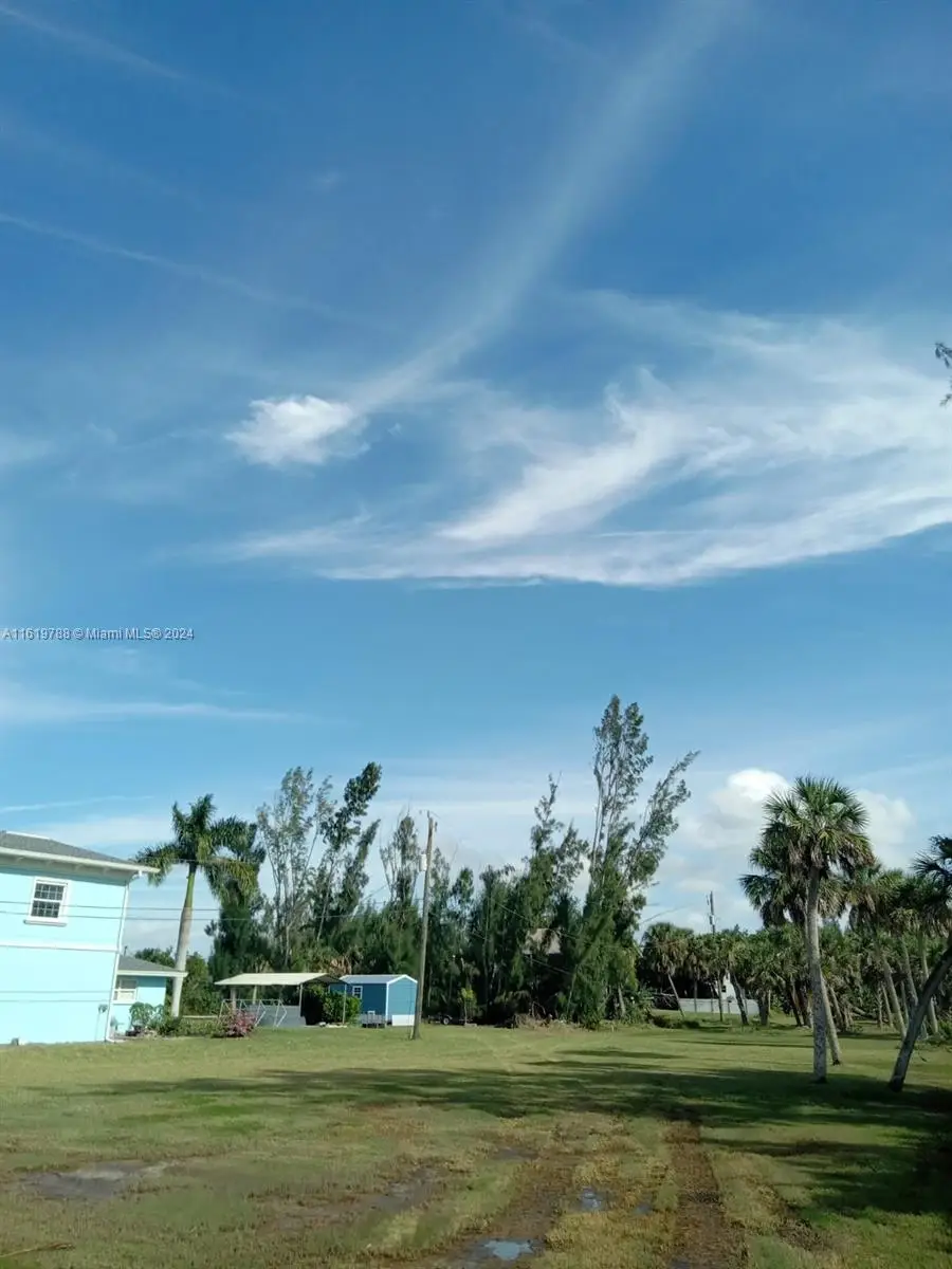 215 Glenholm Ave, Cleveland, FL 33950 - #3