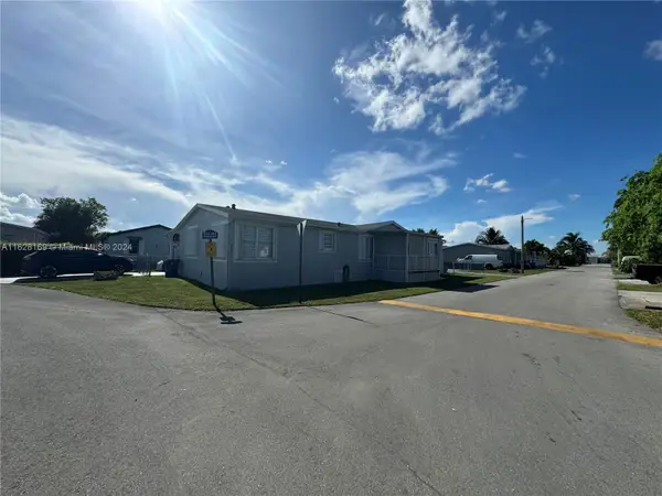 19800 SW 180 Avenue, Miami, FL 33187