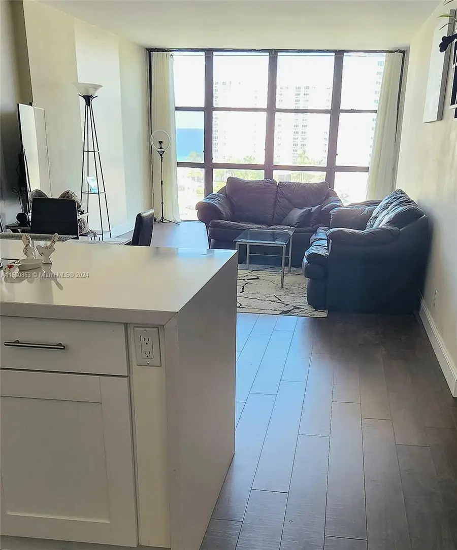 1000 Parkview Dr #1026, Hallandale Beach, FL 33009 - #3