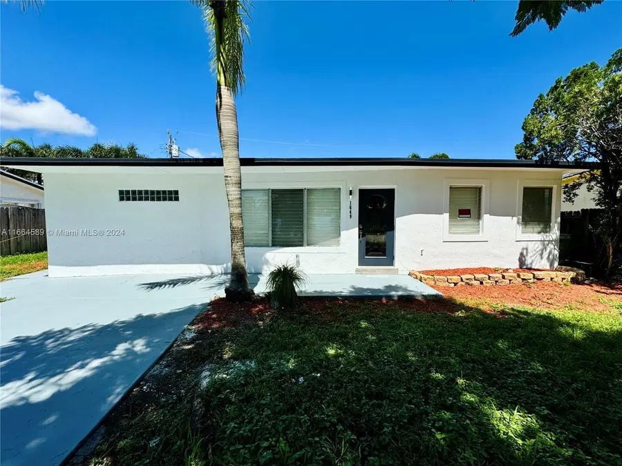 1649 NE 30th Ct, Pompano Beach, FL 33064 - Image #2