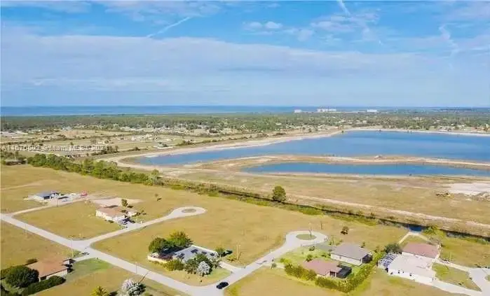 3923 NW 33rd Pl, Cape Coral, FL 33993 - Image #2