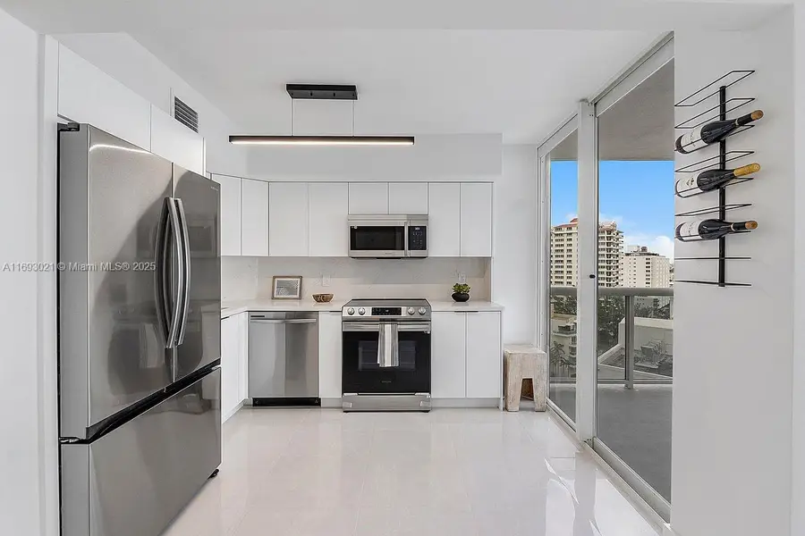 6301 Collins Ave #1508, Miami Beach, FL 33141 - Image #2