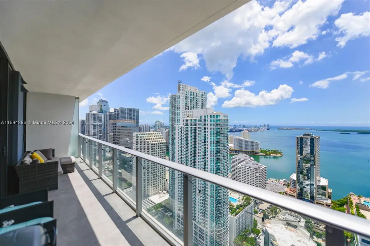 1010 Brickell Av #4203, Miami, FL 33131 - Image #1
