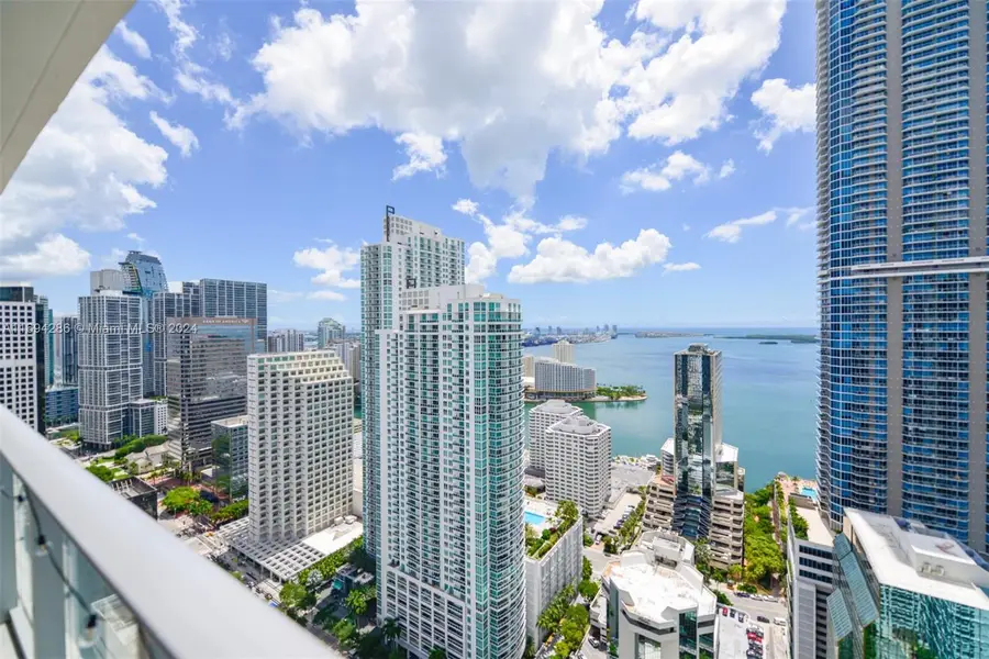 1010 Brickell Av #4203, Miami, FL 33131 - Image #2